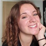 Étudiante pouvant aider pour tous les cours, au plaisir de vous lire. 
Marie